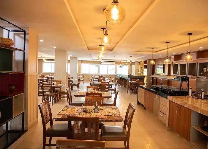 Golden Ville Hotel