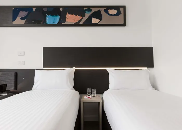 Ibis Adelaide
