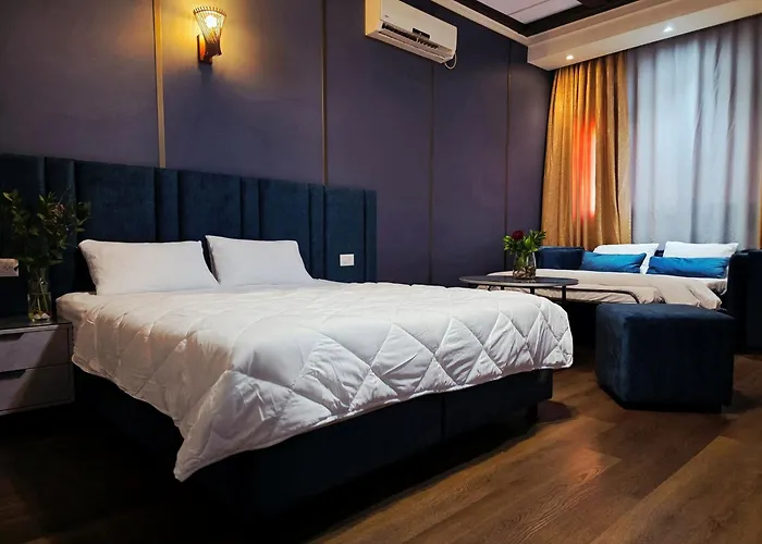 Hotel House