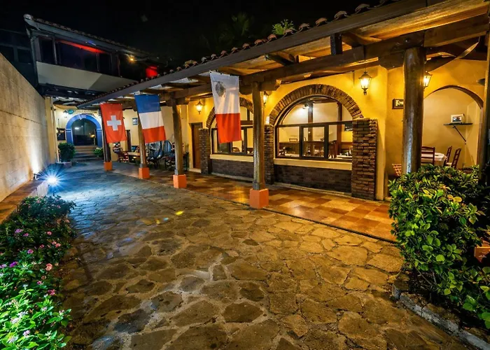 Hotel El Maltese - Lakefront