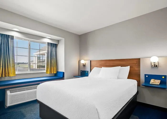 Microtel Inn & Suites By Wyndham Joplin