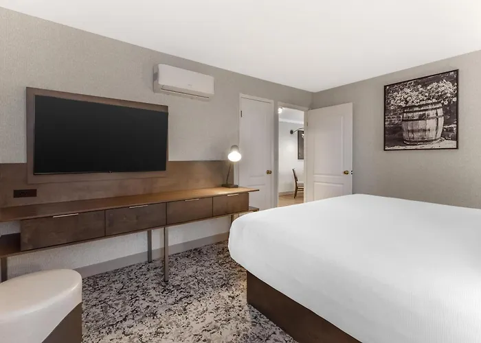 Best Western Plus The Arden Park Hotel