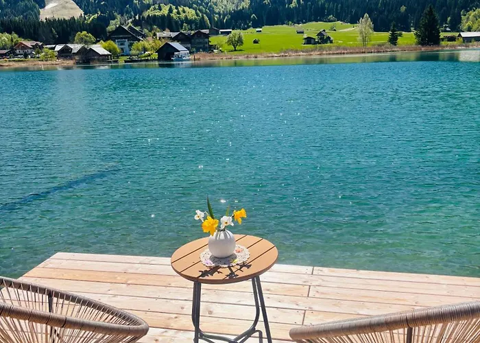 SeeHotel&SeeApartments Kärntnerhof- direkt am See! Weissensee
