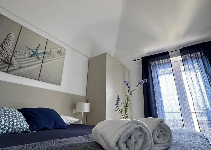 Casa Costanza