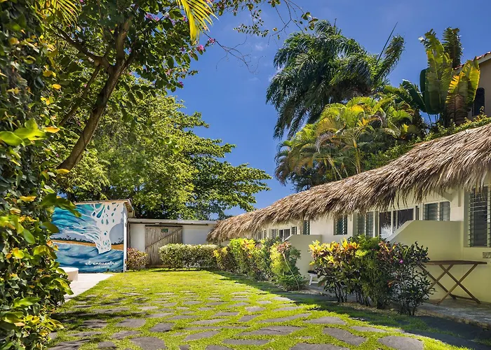 El Encuentro Surf Lodge