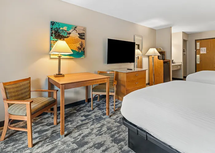 Best Western Ambassador Inn & Suites