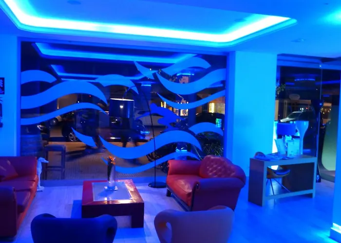 Guya Wave Hotel (Adults Only)
