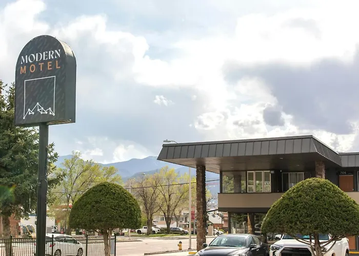 Modern Motel Colorado Springs