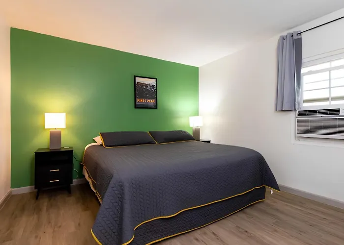 Modern Motel Colorado Springs