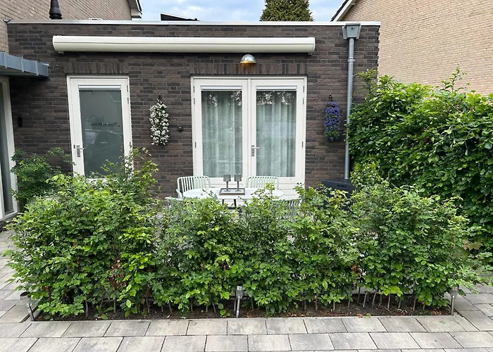 Bed&Breakfast in de buurt Waalwijk
