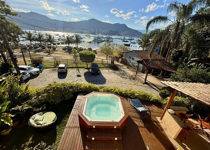 Casa Amarela Acomodação com café da manhã Angra dos Reis