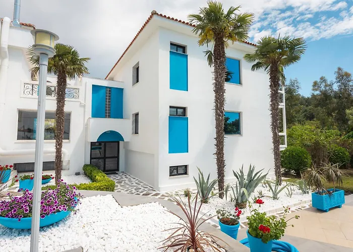 Kamari Beach Hotel