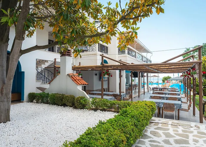 Kamari Beach Hotel
