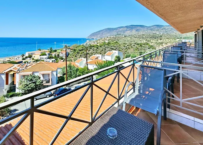 Sandy Bay Hotel