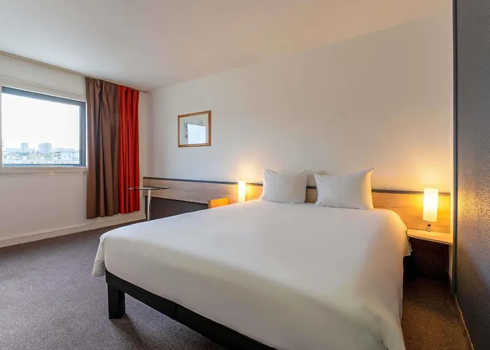 Ibis Paris Pantin Eglise