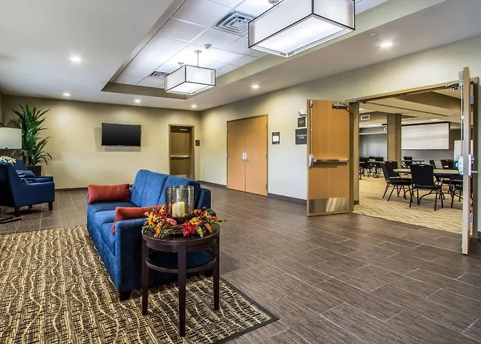 Comfort Suites Hotel And Conference Center