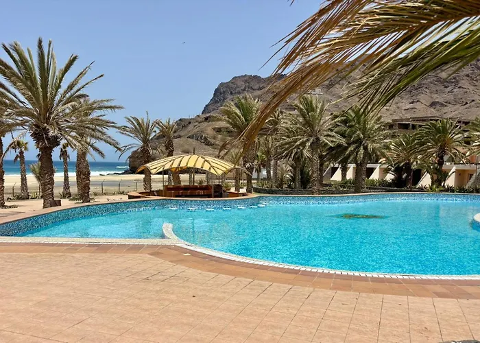Lam Hotel Foya Branca