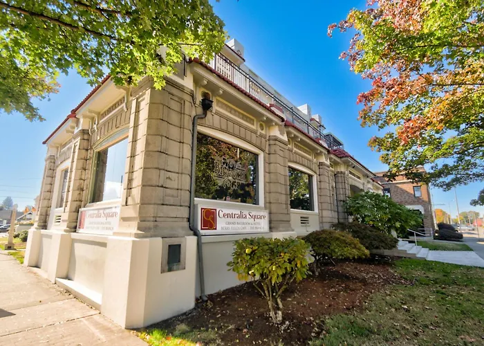 The Peak At Centralia Square - Self Check-In Hotel