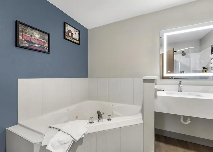 Best Western Plus Revere Inn & Suites