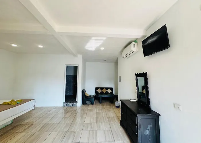 Hotel Pazifico en Monterrico