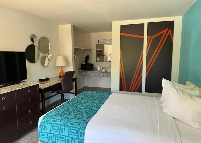 Howard Johnson By Wyndham Downtown Reno