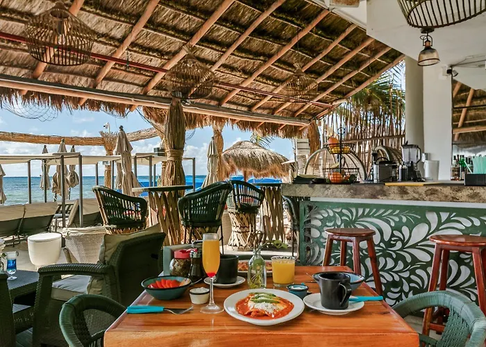 Luciana Hotel & Beach Club
