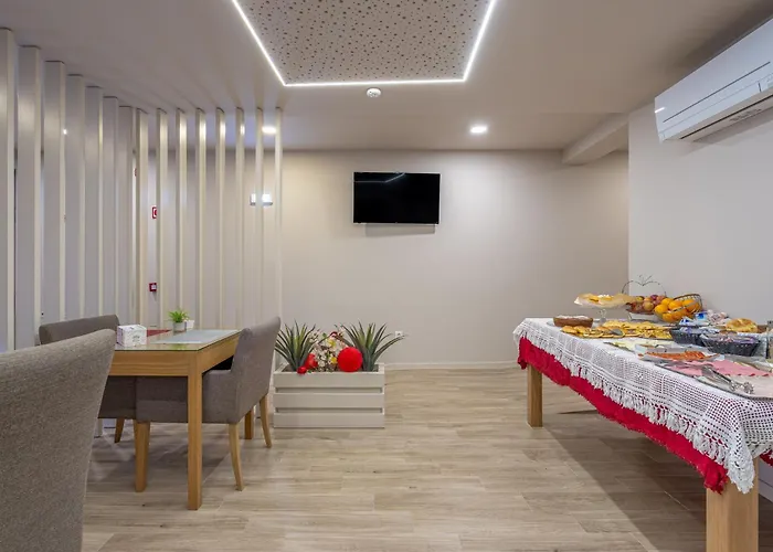 Rua Grande Hotel