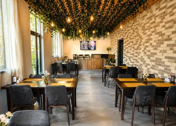 Aurelia Hotel & Restaurant