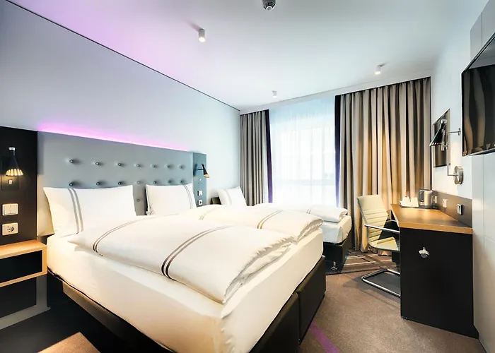 Premier Inn Darmstadt City Centre