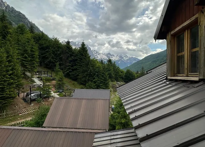 Natyra Balcony