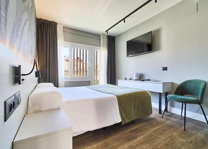 Hostal Sol y Miel