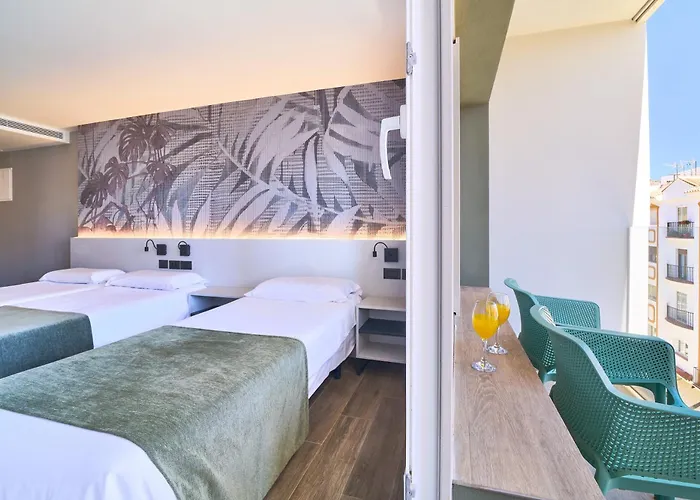 Hostal Sol y Miel