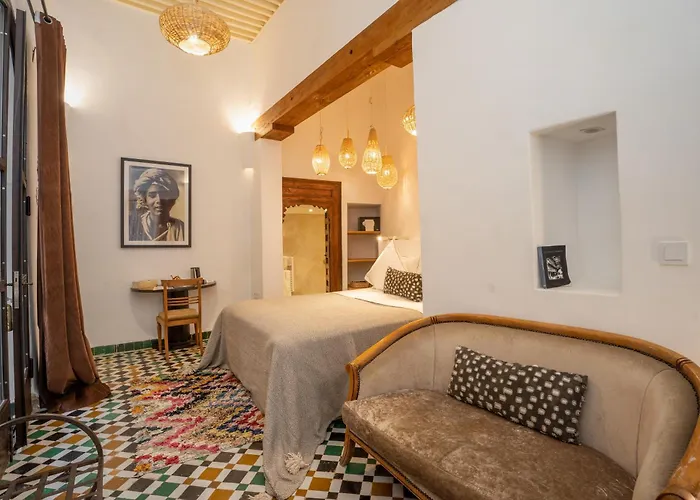 Riad Laaroussa