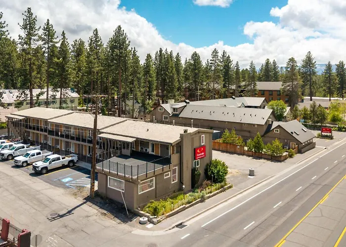 Econo Lodge Inn & Suites Heavenly Village Area South Lake Tahoe