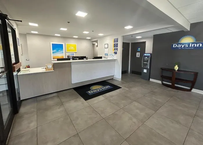 Days Inn By Wyndham Atlanta Stone Mountain