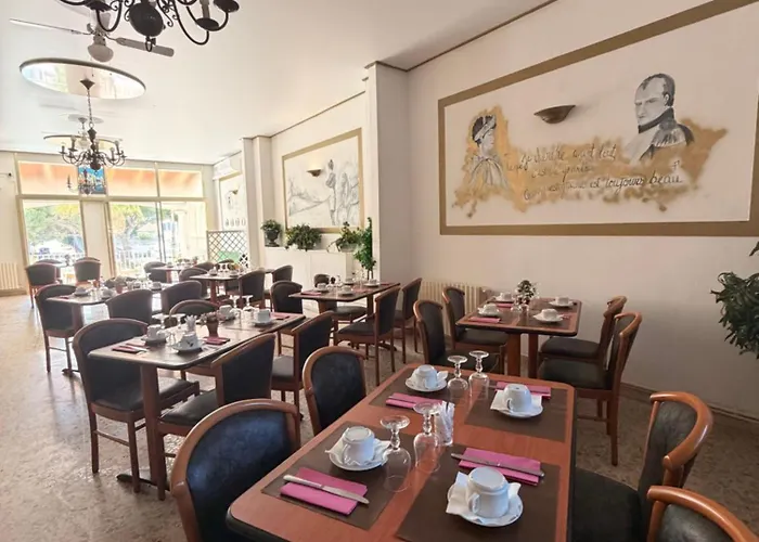 Hotel Madame Mere