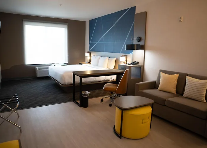 Comfort Suites Airport Tukwila Seattle
