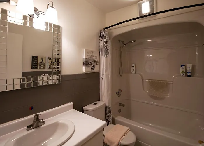 Butterfly Manor Bed and Breakfast Niagarawatervallen