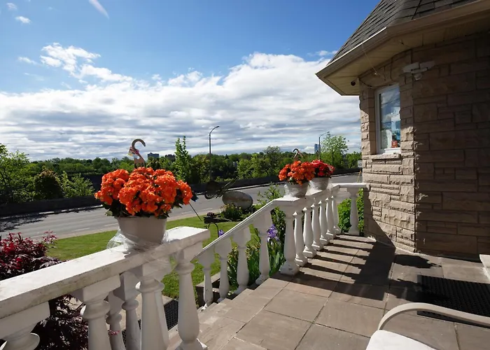 Butterfly Manor Bed and Breakfast Niagarawatervallen