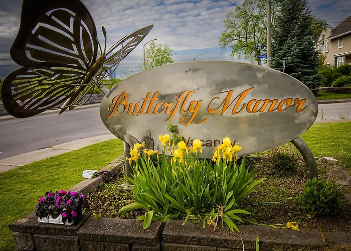 Butterfly Manor Bed and Breakfast Niagarawatervallen