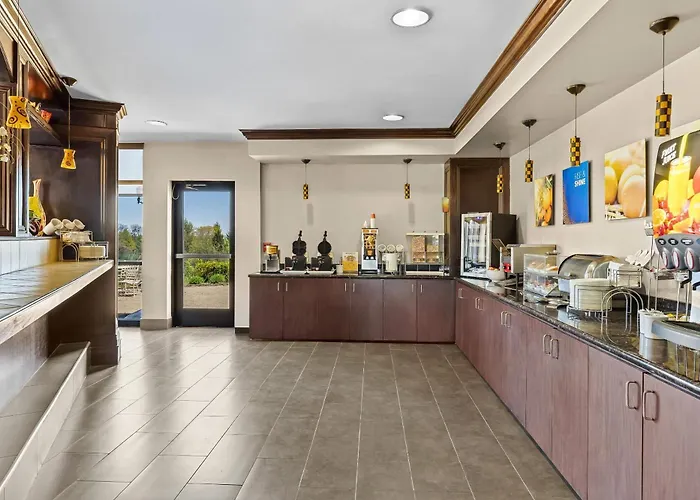 Comfort Suites Edinboro