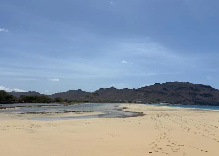 Lam Hotel Foya Branca