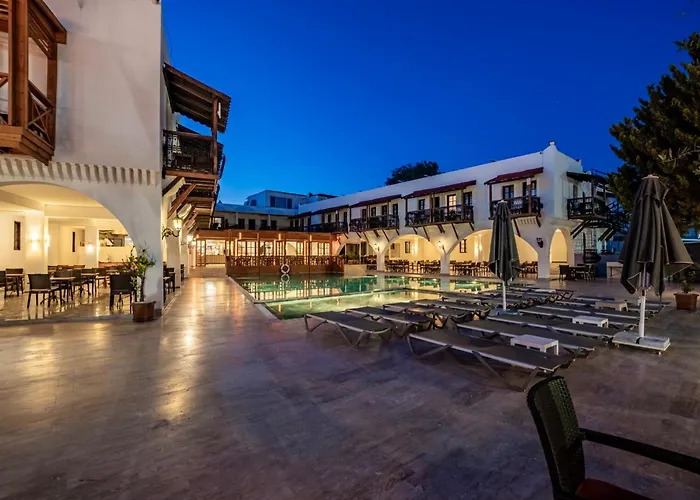 Costa Bitezhan Beach Hotel