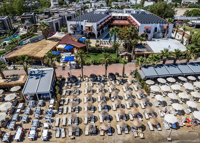 Costa Bitezhan Beach Hotel