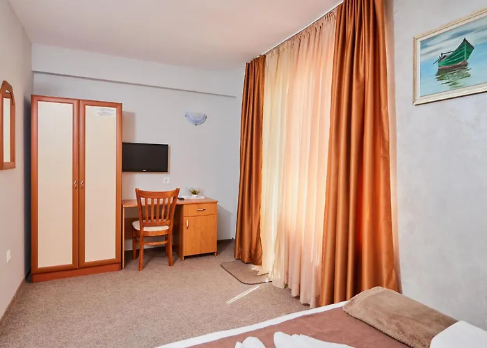 Peneka Hotel