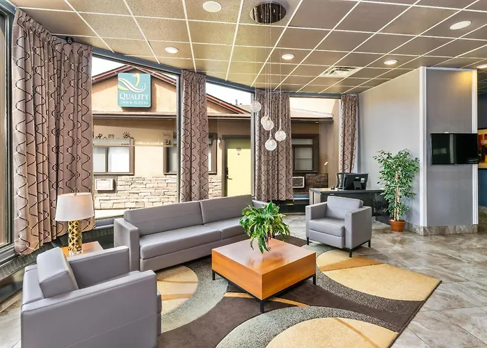 Quality Inn & Suites High Level