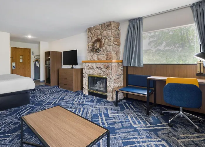 Best Western Indian Oak