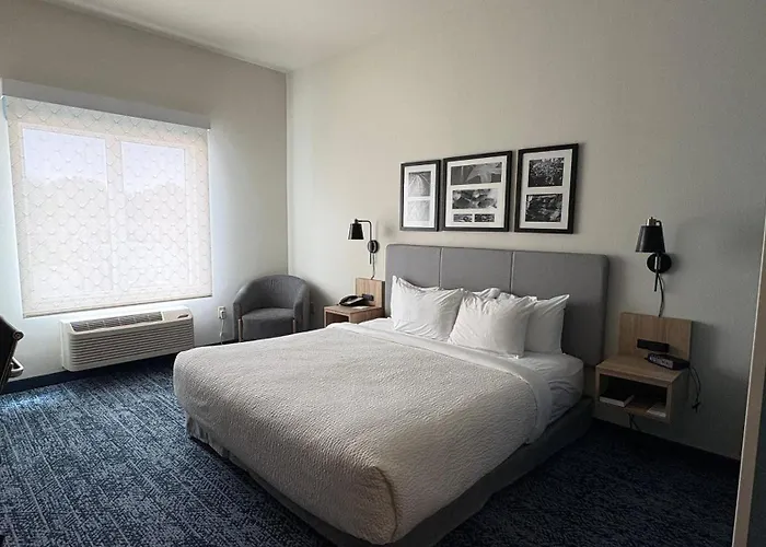 Sleep Inn & Suites Fort Scott