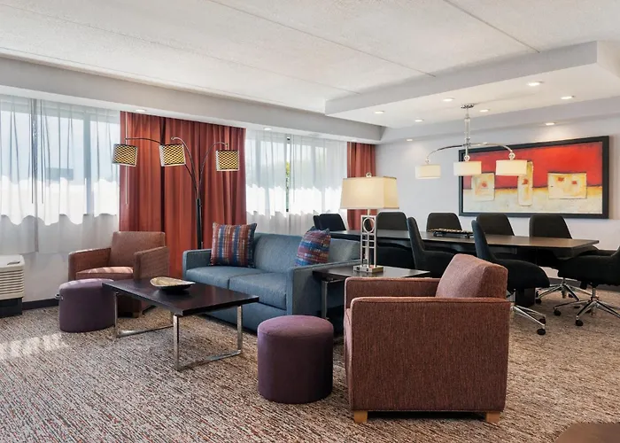 Garner Hotel Wadsworth By Ihg