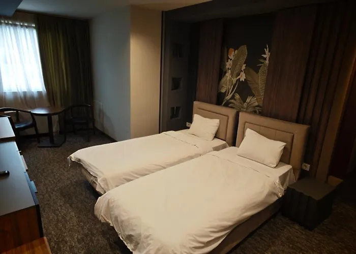 Hotel Emka